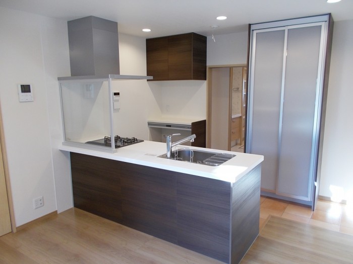 2階から1階へー住まい方を変える為1階を全面リフォーム